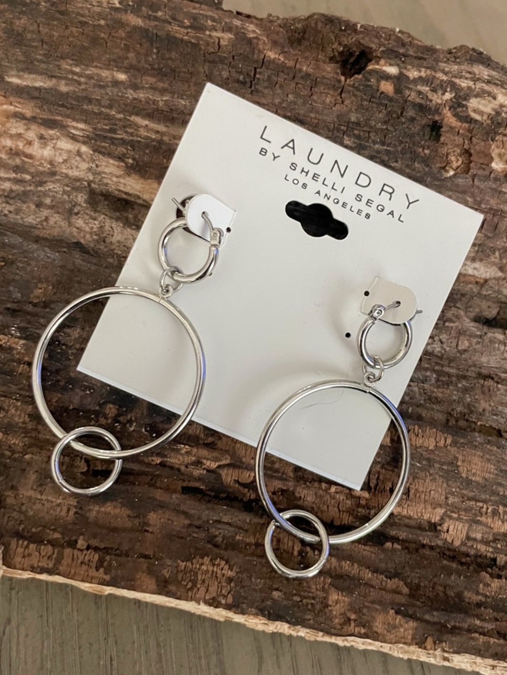 Laundry By Shelli Segal Silver Interlocking Hoop Drop Earrings